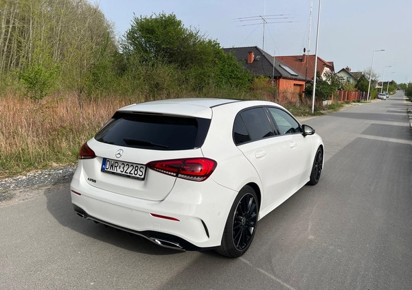 Mercedes-Benz Klasa A cena 113000 przebieg: 100000, rok produkcji 2018 z Wrocław małe 121